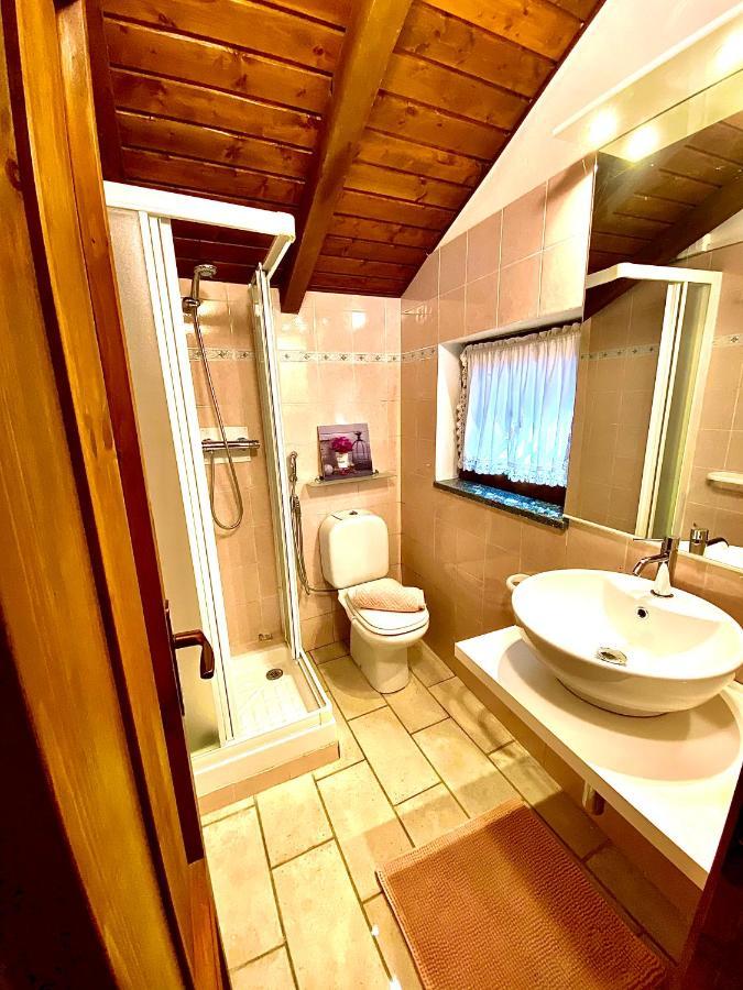 Villa Rosch 레체노 외부 사진